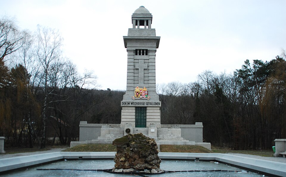 1982 Kriegerdenkmal in Bruckneudorf, Wappen