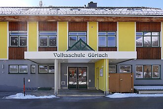 Neue Volksschule errichtet im Jahr 1968.