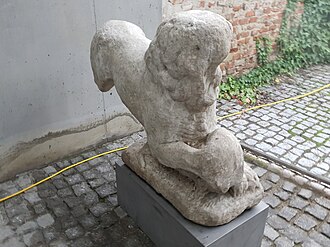 Römerzeitliches Museum Löwe 2.jpg