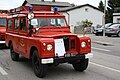 Ehemaliges Berglandlöschfahrzeug (Landrover Defender 109)