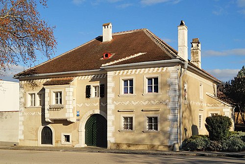Vorbei am Hampel-Haus zur