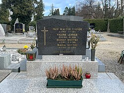 Grab am Friedhof Hollabrunn