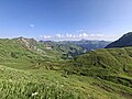 Blick ins Kleinwalsertal zum Weißen Schrofen, Baergunt, Hochalp, Hoher Ifen